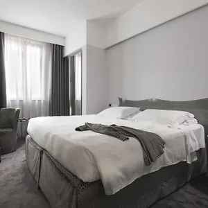 hotellátogatás